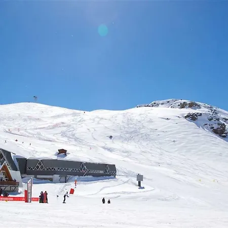& Les Temples Du Soleil - *